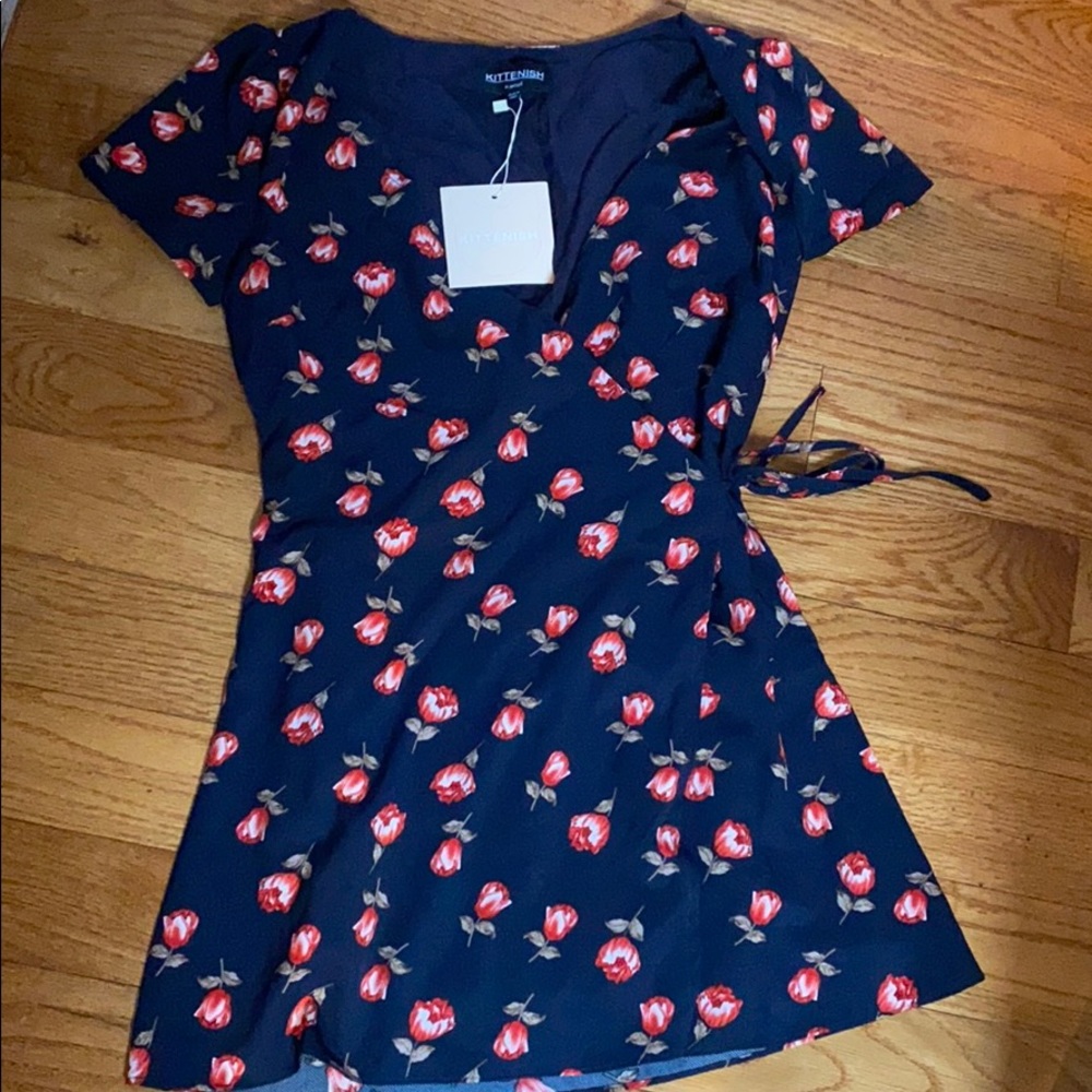 Nwt Kittenish Newport Navy Floral Wrap Dress